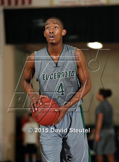 Thumbnail 3 in El Cerrito vs. Modesto Christian (Father Kelly Tribute) photogallery.