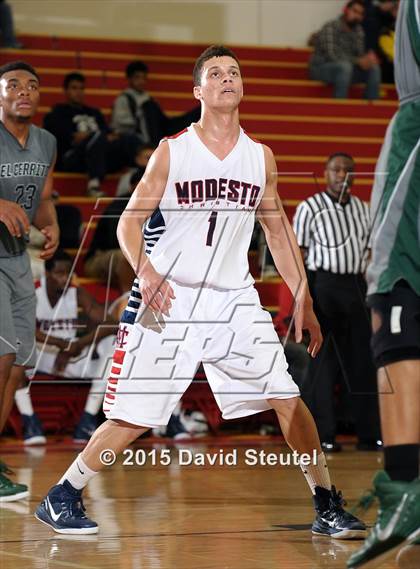Thumbnail 1 in El Cerrito vs. Modesto Christian (Father Kelly Tribute) photogallery.