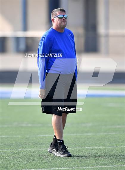 Thumbnail 1 in Bridgeport @ Krum photogallery.