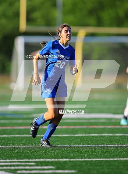 Thumbnail 3 in Seaford @ Port Washington photogallery.