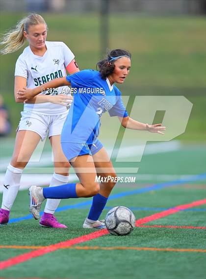 Thumbnail 2 in Seaford @ Port Washington photogallery.