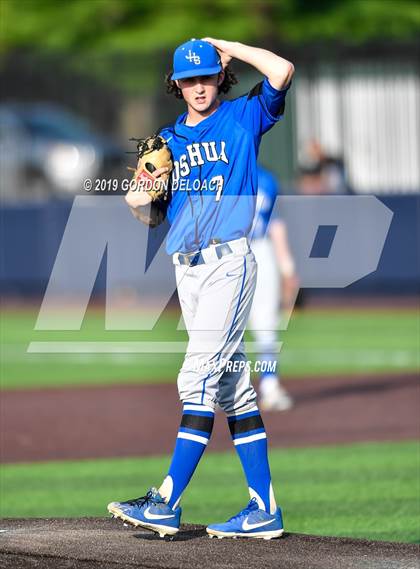 Thumbnail 3 in Corsicana vs. Joshua (UIL 5A Regional Quarterfinal) photogallery.
