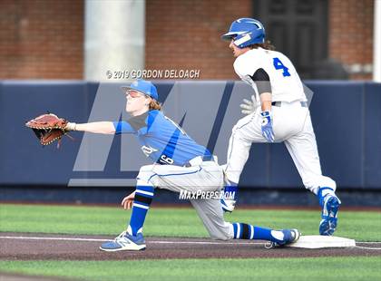 Thumbnail 2 in Corsicana vs. Joshua (UIL 5A Regional Quarterfinal) photogallery.