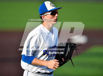 Thumbnail 1 in Corsicana vs. Joshua (UIL 5A Regional Quarterfinal) photogallery.