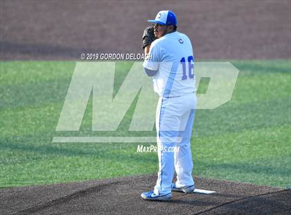 Thumbnail 2 in Corsicana vs. Joshua (UIL 5A Regional Quarterfinal) photogallery.