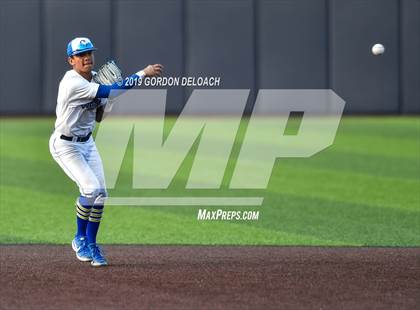Thumbnail 2 in Corsicana vs. Joshua (UIL 5A Regional Quarterfinal) photogallery.
