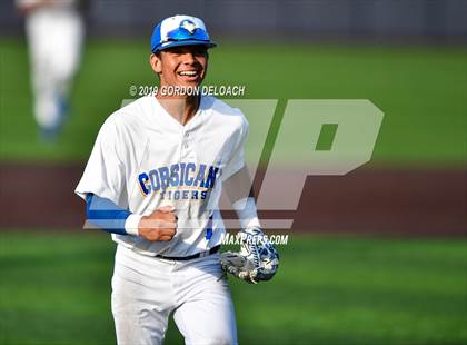 Thumbnail 1 in Corsicana vs. Joshua (UIL 5A Regional Quarterfinal) photogallery.