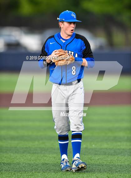 Thumbnail 3 in Corsicana vs. Joshua (UIL 5A Regional Quarterfinal) photogallery.