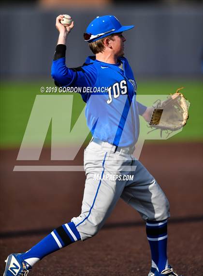 Thumbnail 1 in Corsicana vs. Joshua (UIL 5A Regional Quarterfinal) photogallery.