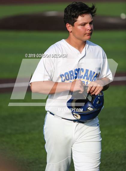 Thumbnail 1 in Corsicana vs. Joshua (UIL 5A Regional Quarterfinal) photogallery.
