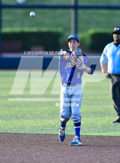 Thumbnail 2 in Corsicana vs. Joshua (UIL 5A Regional Quarterfinal) photogallery.