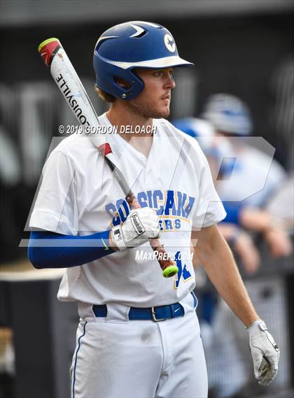 Thumbnail 1 in Corsicana vs. Joshua (UIL 5A Regional Quarterfinal) photogallery.