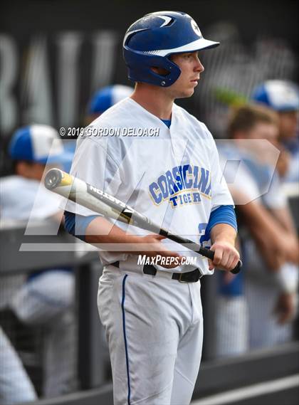 Thumbnail 1 in Corsicana vs. Joshua (UIL 5A Regional Quarterfinal) photogallery.