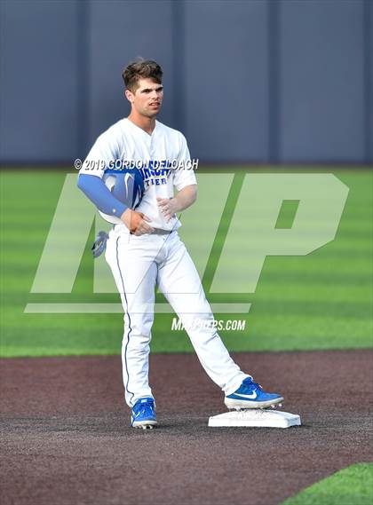 Thumbnail 3 in Corsicana vs. Joshua (UIL 5A Regional Quarterfinal) photogallery.