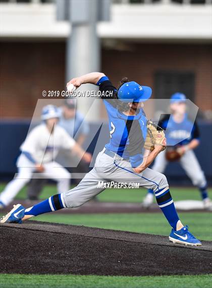 Thumbnail 1 in Corsicana vs. Joshua (UIL 5A Regional Quarterfinal) photogallery.