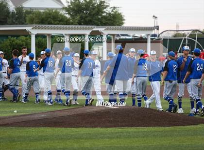 Thumbnail 1 in Corsicana vs. Joshua (UIL 5A Regional Quarterfinal) photogallery.