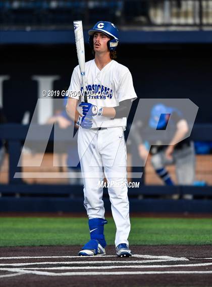 Thumbnail 3 in Corsicana vs. Joshua (UIL 5A Regional Quarterfinal) photogallery.