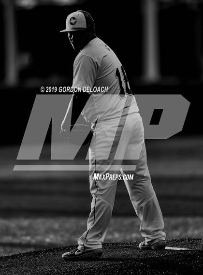 Thumbnail 1 in Corsicana vs. Joshua (UIL 5A Regional Quarterfinal) photogallery.