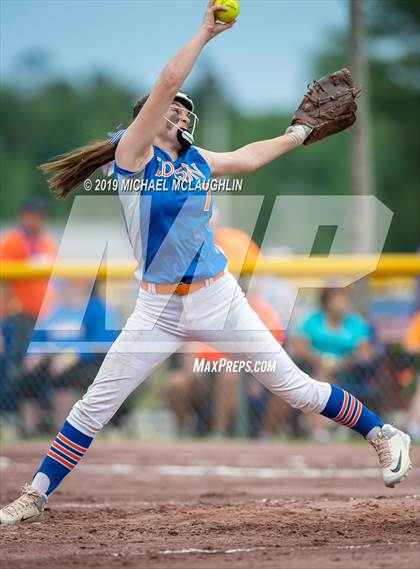 Thumbnail 1 in Edison vs. Warsaw (NYSPHSAA Class C Final) photogallery.