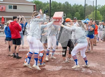 Thumbnail 2 in Edison vs. Warsaw (NYSPHSAA Class C Final) photogallery.