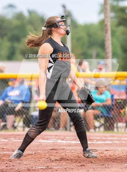 Thumbnail 2 in Edison vs. Warsaw (NYSPHSAA Class C Final) photogallery.