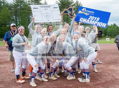 Thumbnail 2 in Edison vs. Warsaw (NYSPHSAA Class C Final) photogallery.