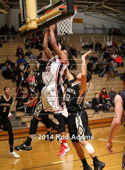 Thumbnail 1 in Lincoln vs. Lincoln Southeast (Heartland Athletic Conference Tournament) photogallery.