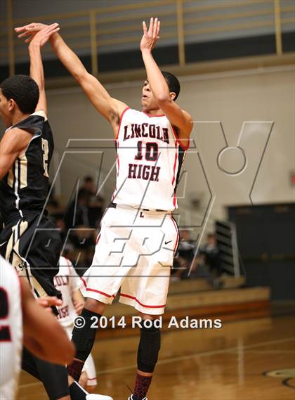 Thumbnail 1 in Lincoln vs. Lincoln Southeast (Heartland Athletic Conference Tournament) photogallery.