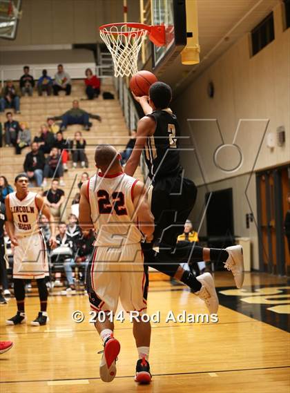Thumbnail 3 in Lincoln vs. Lincoln Southeast (Heartland Athletic Conference Tournament) photogallery.