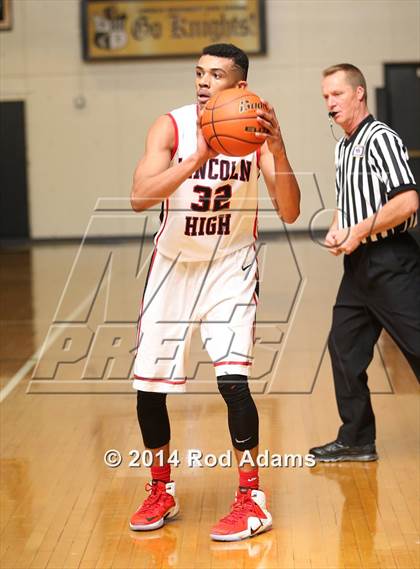 Thumbnail 1 in Lincoln vs. Lincoln Southeast (Heartland Athletic Conference Tournament) photogallery.