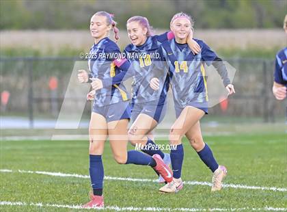 Thumbnail 2 in Delta vs. New Castle (IHSAA 2A Section 24 Final) photogallery.