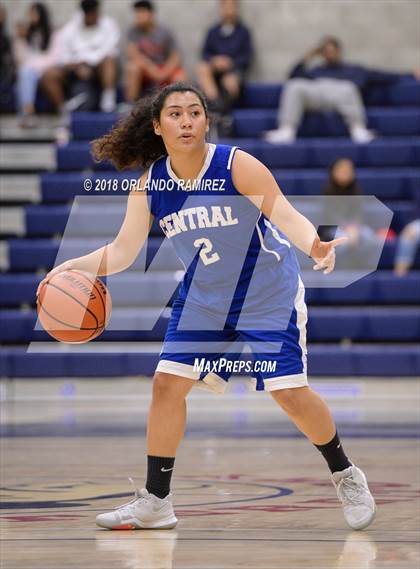 Thumbnail 2 in Central @ Montgomery (37th Annual Aztec Holiday Classic) photogallery.