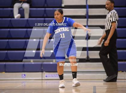 Thumbnail 3 in Central @ Montgomery (37th Annual Aztec Holiday Classic) photogallery.