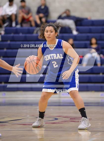 Thumbnail 1 in Central @ Montgomery (37th Annual Aztec Holiday Classic) photogallery.