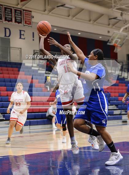 Thumbnail 2 in Central @ Montgomery (37th Annual Aztec Holiday Classic) photogallery.