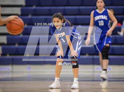 Thumbnail 2 in Central @ Montgomery (37th Annual Aztec Holiday Classic) photogallery.