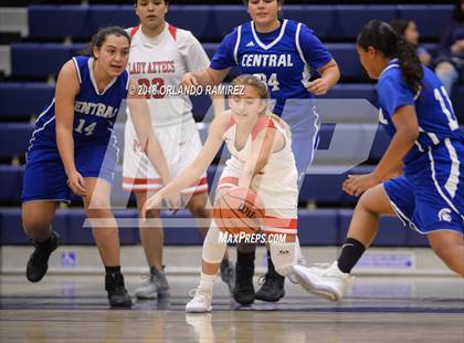 Thumbnail 2 in Central @ Montgomery (37th Annual Aztec Holiday Classic) photogallery.