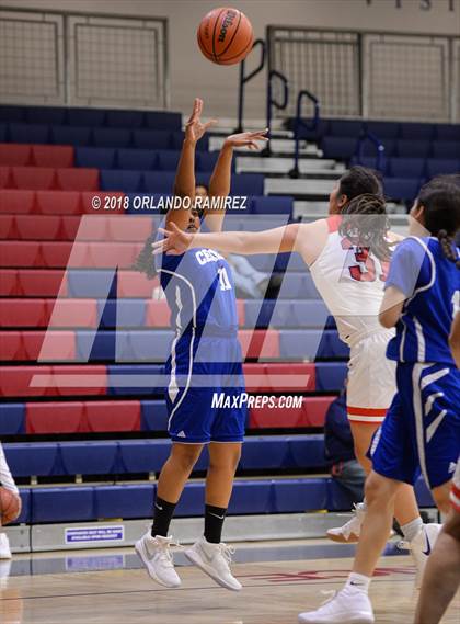 Thumbnail 2 in Central @ Montgomery (37th Annual Aztec Holiday Classic) photogallery.