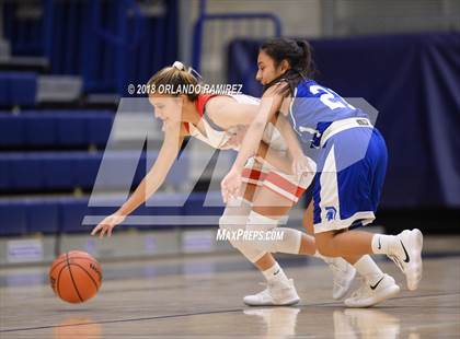 Thumbnail 2 in Central @ Montgomery (37th Annual Aztec Holiday Classic) photogallery.