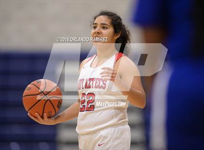 Thumbnail 3 in Central @ Montgomery (37th Annual Aztec Holiday Classic) photogallery.