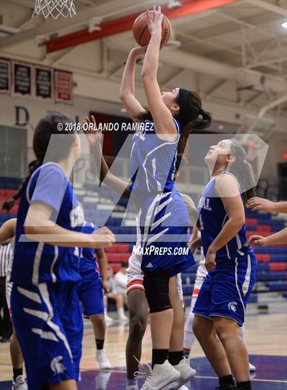 Thumbnail 3 in Central @ Montgomery (37th Annual Aztec Holiday Classic) photogallery.
