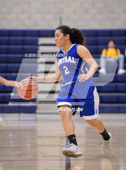 Thumbnail 2 in Central @ Montgomery (37th Annual Aztec Holiday Classic) photogallery.