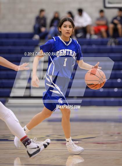 Thumbnail 3 in Central @ Montgomery (37th Annual Aztec Holiday Classic) photogallery.