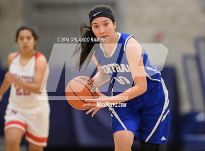 Thumbnail 2 in Central @ Montgomery (37th Annual Aztec Holiday Classic) photogallery.
