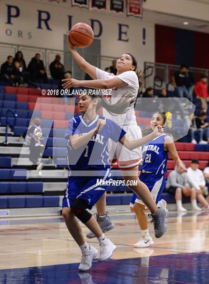 Thumbnail 1 in Central @ Montgomery (37th Annual Aztec Holiday Classic) photogallery.