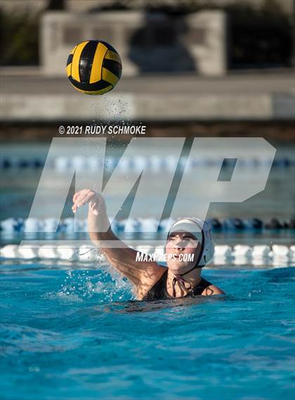 Thumbnail 3 in Point Loma vs. La Costa Canyon photogallery.