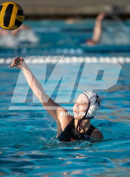 Thumbnail 3 in Point Loma vs. La Costa Canyon photogallery.
