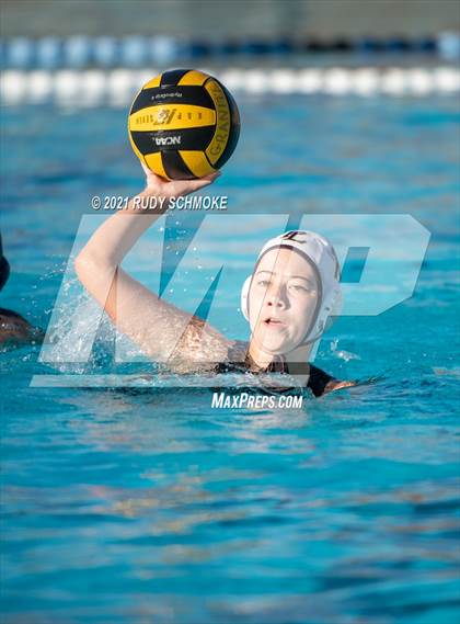 Thumbnail 2 in Point Loma vs. La Costa Canyon photogallery.