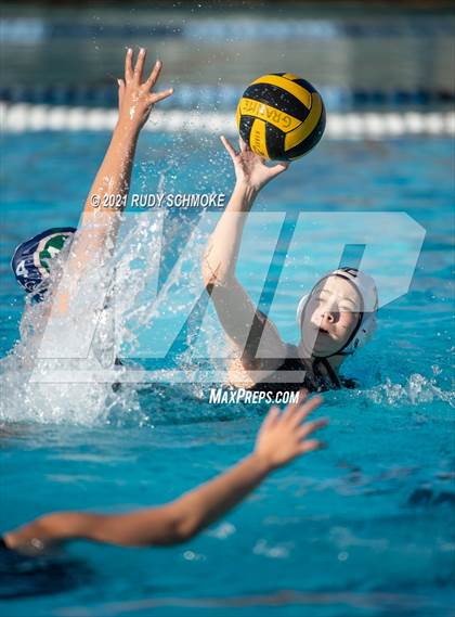 Thumbnail 2 in Point Loma vs. La Costa Canyon photogallery.