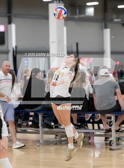 Thumbnail 1 in Rancho vs Saguaro (Nike Tournament of Champions – Southwest) photogallery.